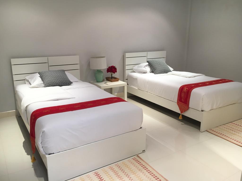 Kamala Beach House - 1 Min Walk To Beach Luaran gambar