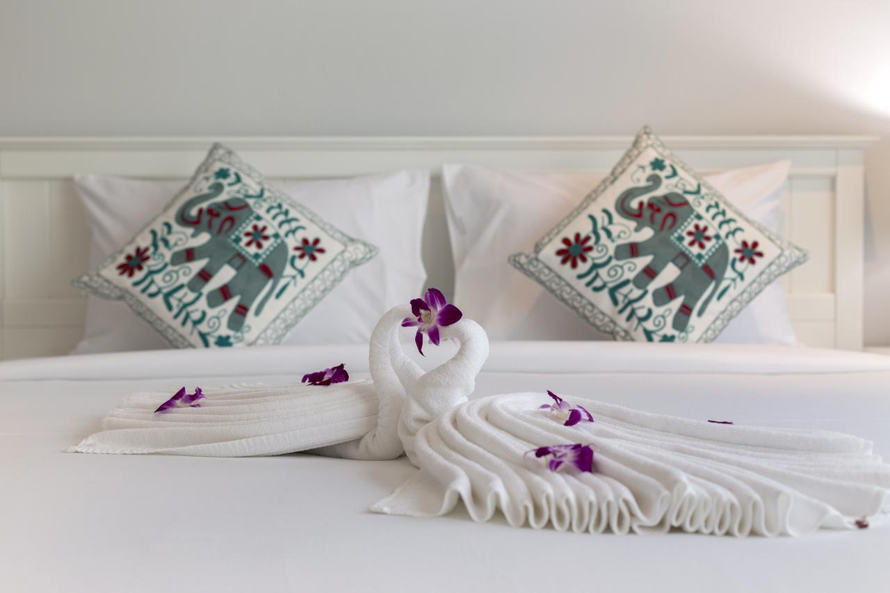 Kamala Beach House - 1 Min Walk To Beach Luaran gambar